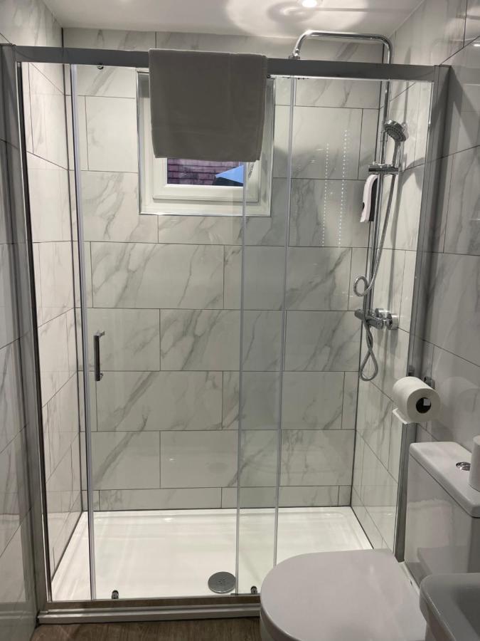 Holtwhites Hotel انفيلد المظهر الخارجي الصورة