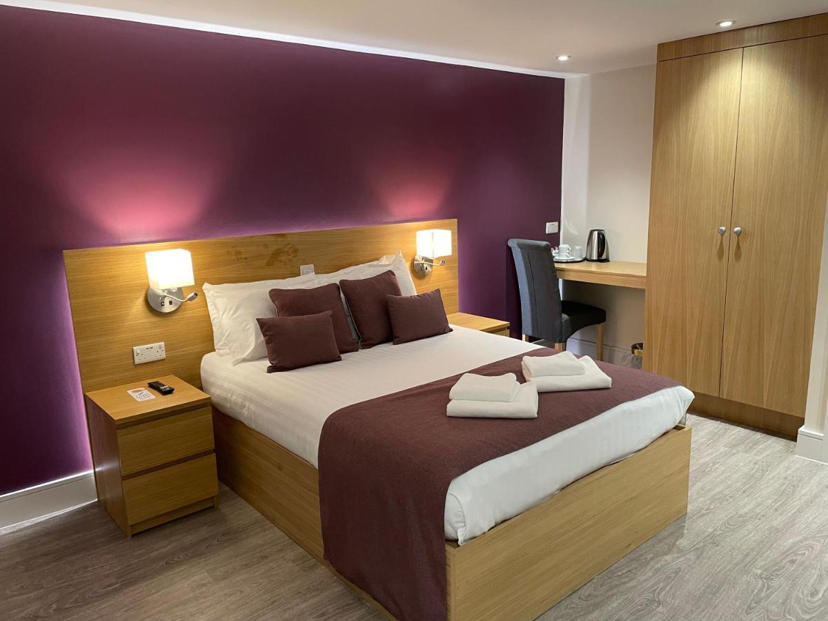 Holtwhites Hotel انفيلد المظهر الخارجي الصورة