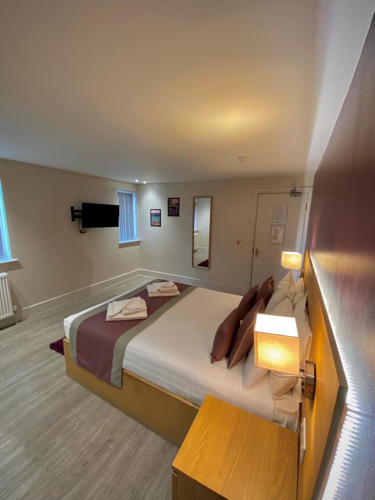 Holtwhites Hotel انفيلد المظهر الخارجي الصورة