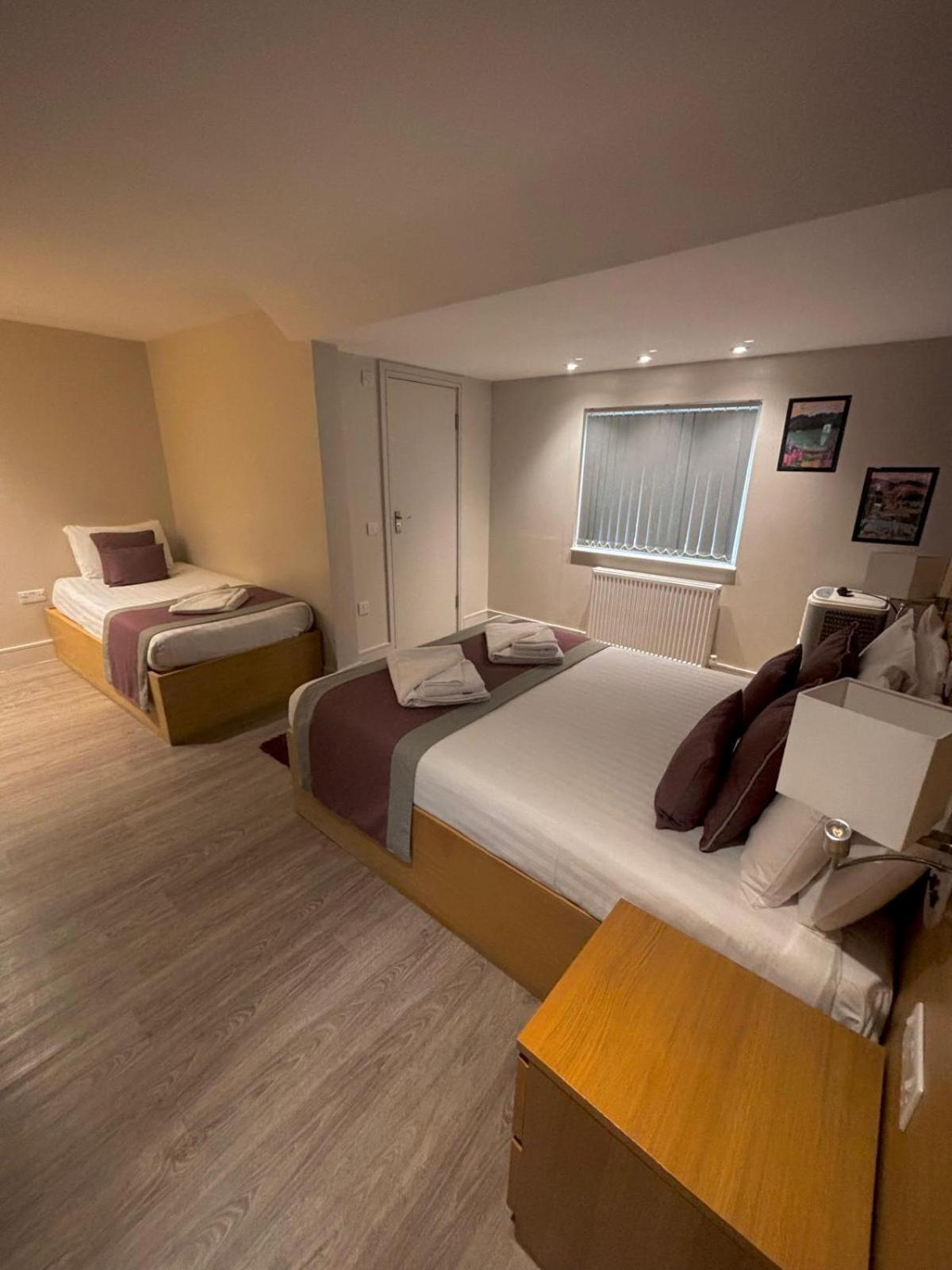 Holtwhites Hotel انفيلد المظهر الخارجي الصورة
